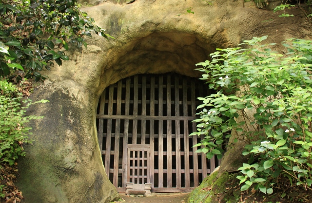 光則寺・幽閉 (640x417).jpg